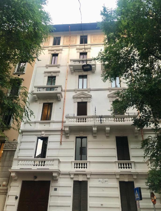 Sant'Ambrogio With Charme Apartamento Milão Exterior foto